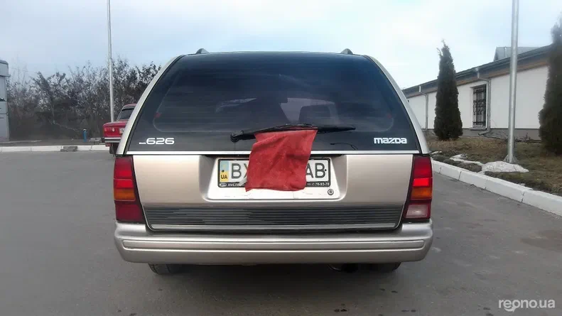 Mazda 626 1990 - 18