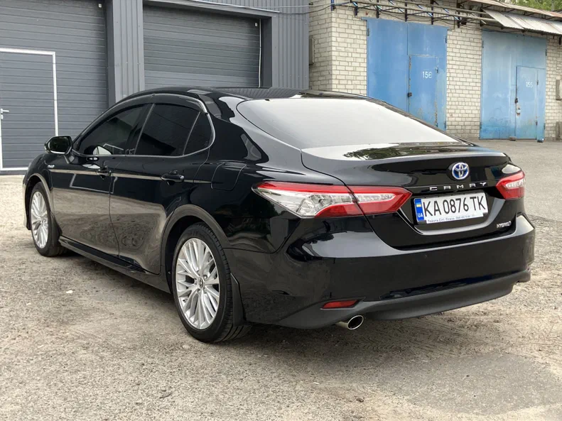 Toyota Camry 2020 - 5
