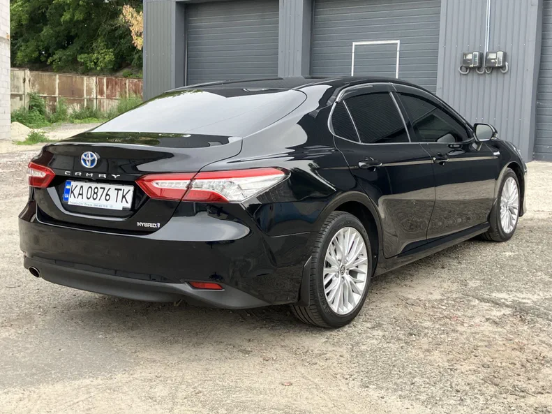 Toyota Camry 2020 - 6