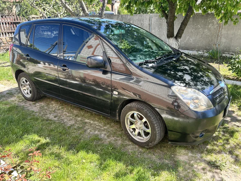 Toyota Corolla Verso 2002 - 2
