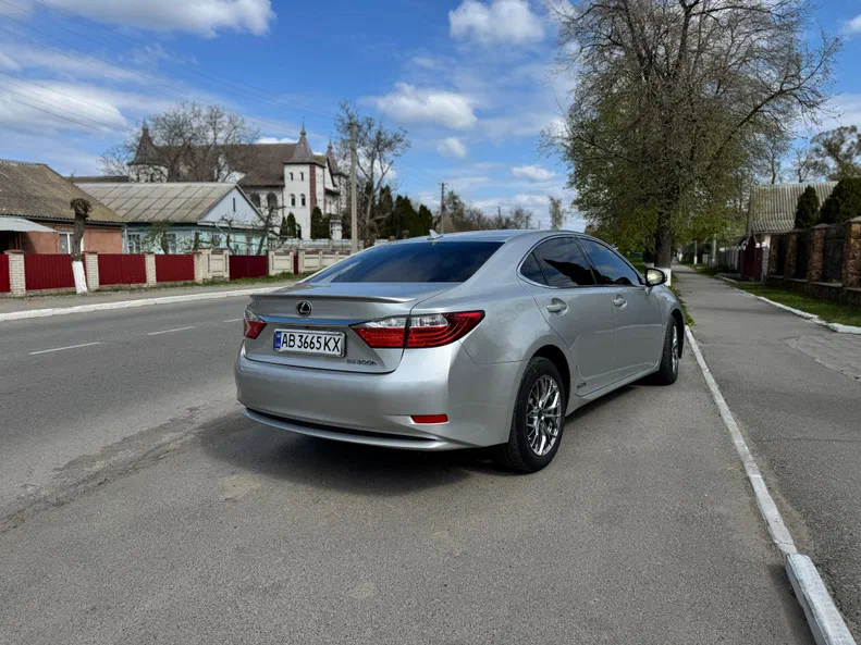 Lexus ES 2012 - 4