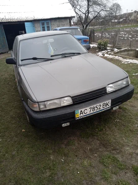 Mazda 626 1988 - 0