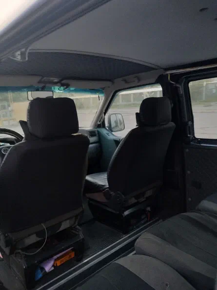 Volkswagen Transporter 2000 - 8