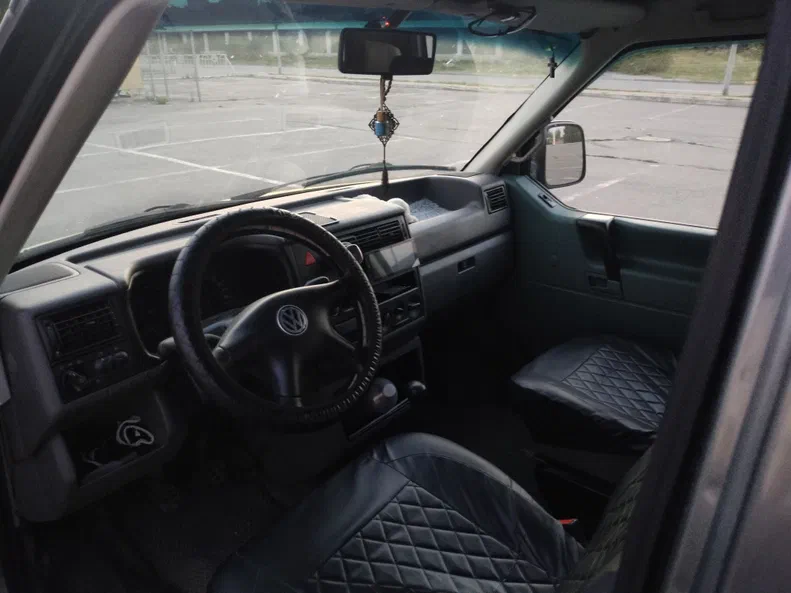 Volkswagen Transporter 2000 - 6