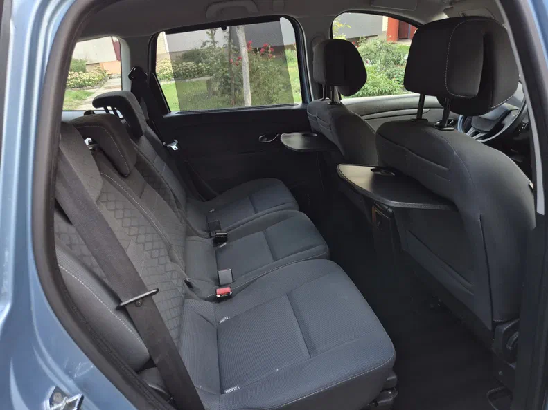 Renault Scenic 2010 - 6