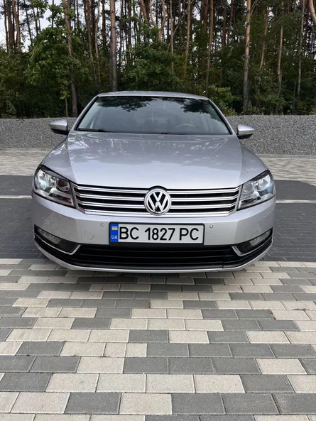 Volkswagen Passat 2011 - 22