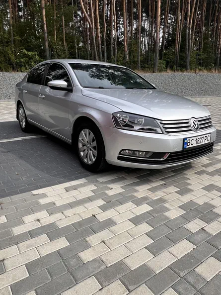 Volkswagen Passat 2011 - 0