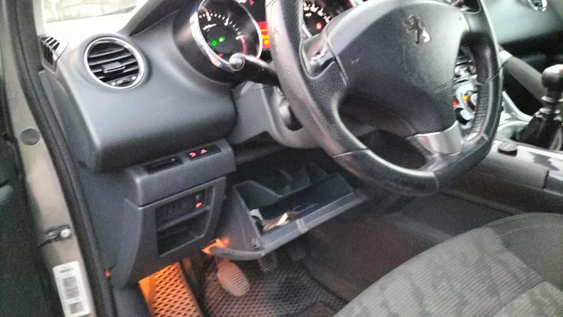 Peugeot 3008 2010 - 2