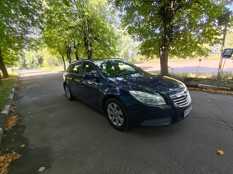 Opel Insignia 2011 - 1