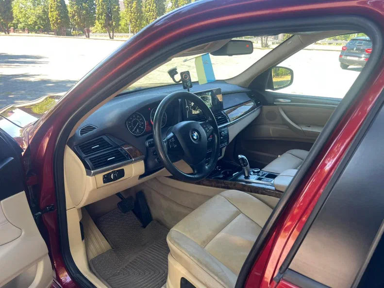 BMW X5 2011 - 6