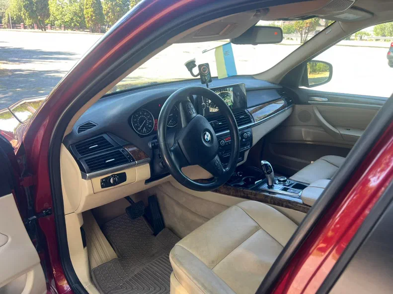 BMW X5 2011 - 13