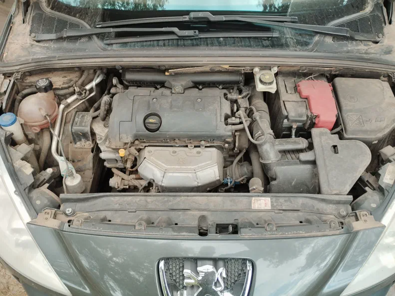Peugeot 308 2008 - 14