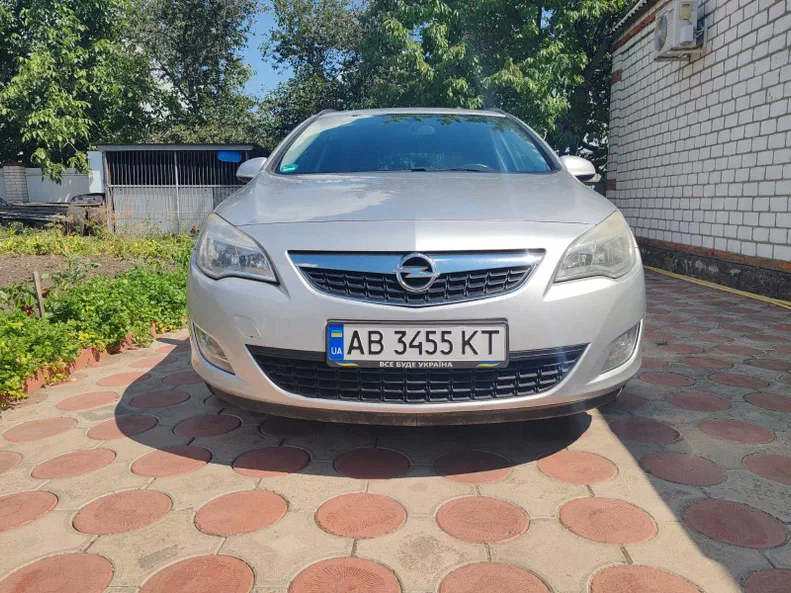 Opel Astra 2011 - 7