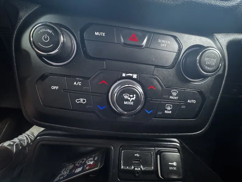 Jeep Renegade 2018 - 19