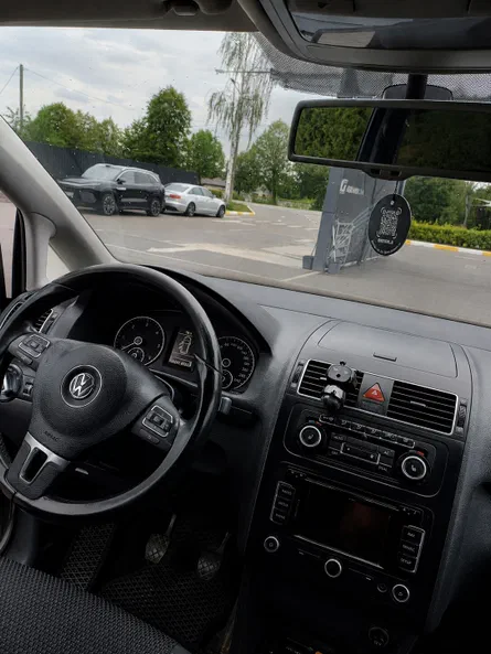 Volkswagen Touran 2011 - 4