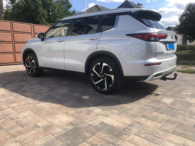 Mitsubishi Outlander 2022 - 5