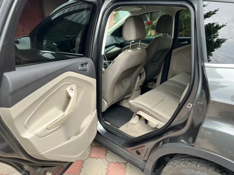Ford Escape 2016 - 4