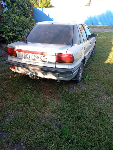 Mitsubishi Lancer 1990 - 4
