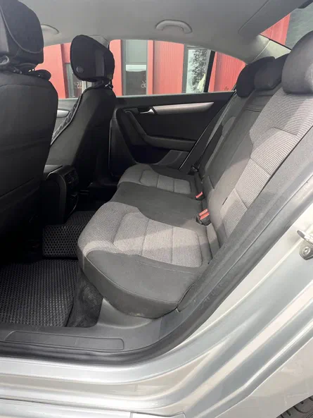 Volkswagen Passat 2011 - 15