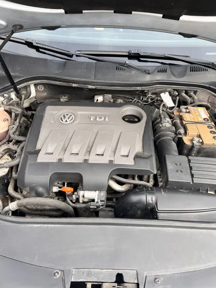 Volkswagen Passat 2011 - 16