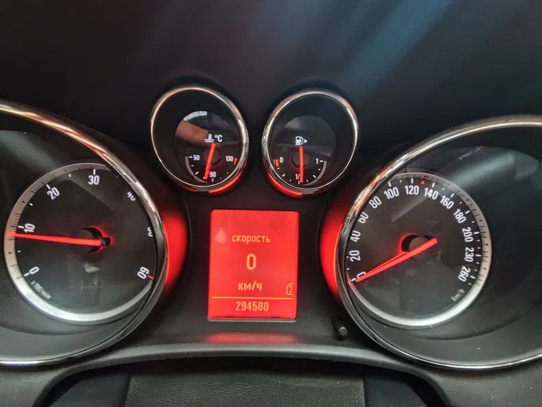 Opel Astra 2011 - 6
