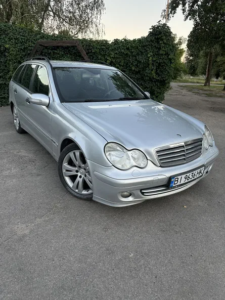 Mercedes-Benz C-Клас 2005 - 2