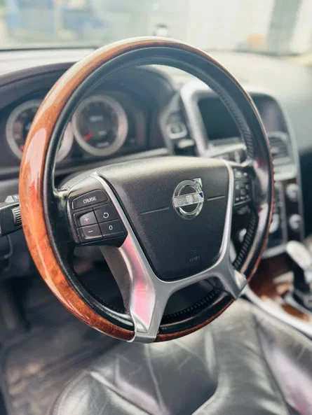 Volvo XC60 2014 - 16