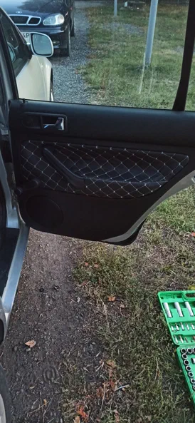 Volkswagen Golf 2000 - 4