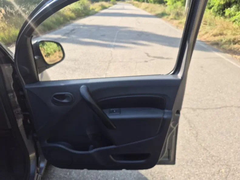Renault Kangoo 2016 - 23