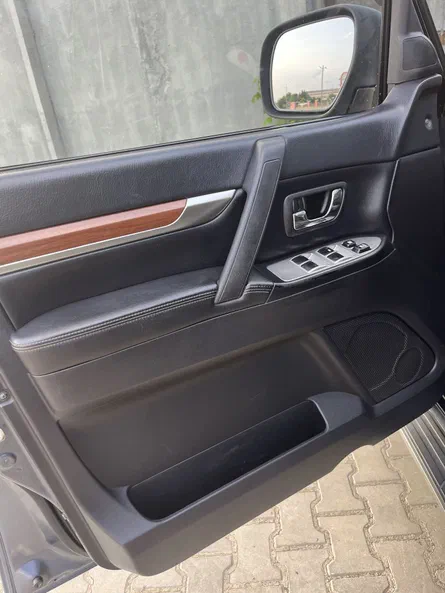 Mitsubishi Pajero 2008 - 23