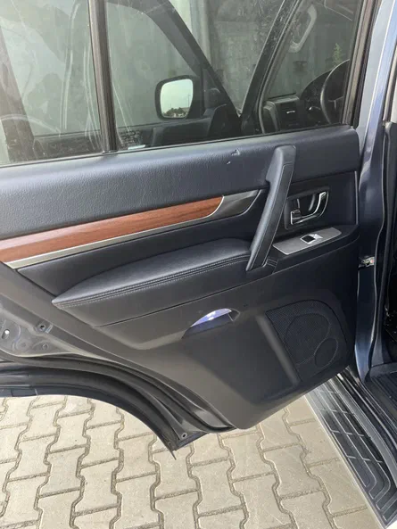 Mitsubishi Pajero 2008 - 11