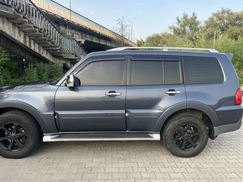 Mitsubishi Pajero 2008 - 22