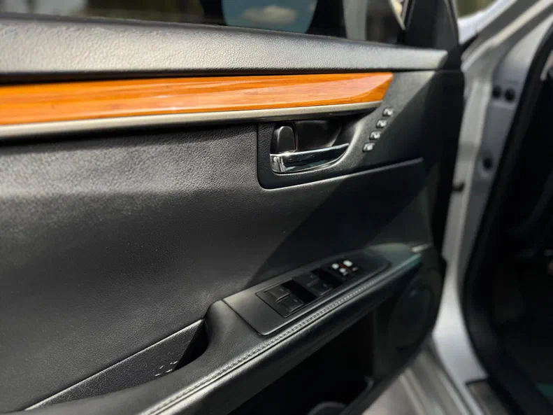 Lexus ES 2012 - 8