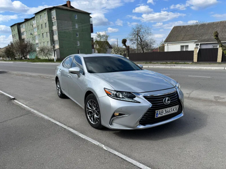 Lexus ES 2012 - 1