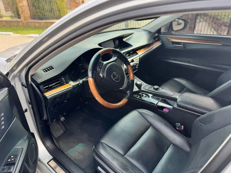 Lexus ES 2012 - 7