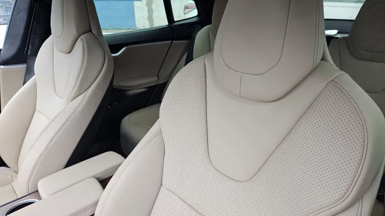 Tesla Model S 2019 - 5
