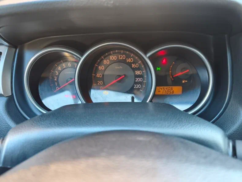Nissan Tiida 2008 - 3