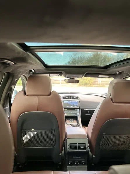 Jaguar F-Pace 2018 - 26