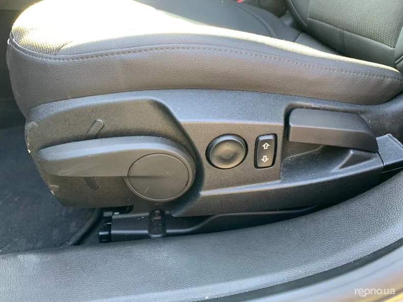 Opel Insignia 2011 - 12