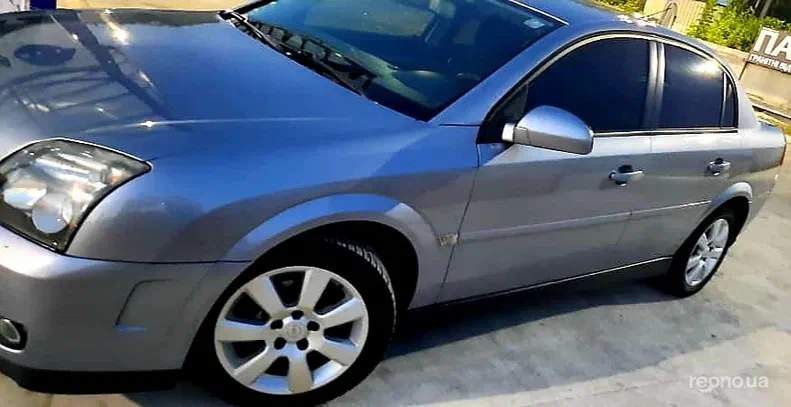 Opel Vectra 2005 - 10