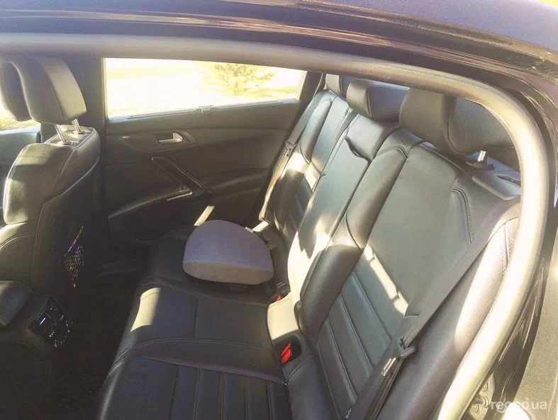 Peugeot 508 2012 - 8