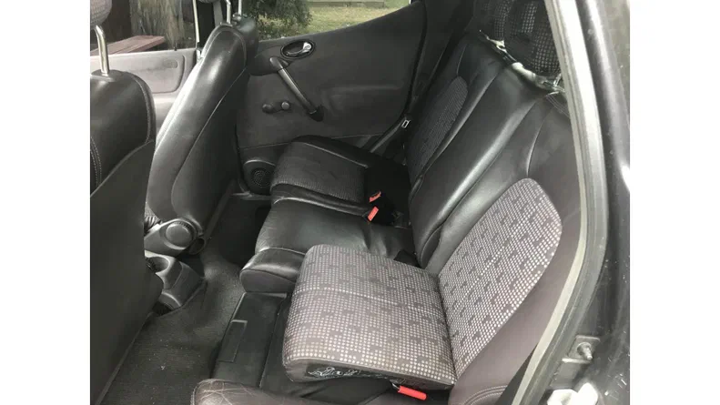 Mercedes-Benz А-Клас 1999 - 8