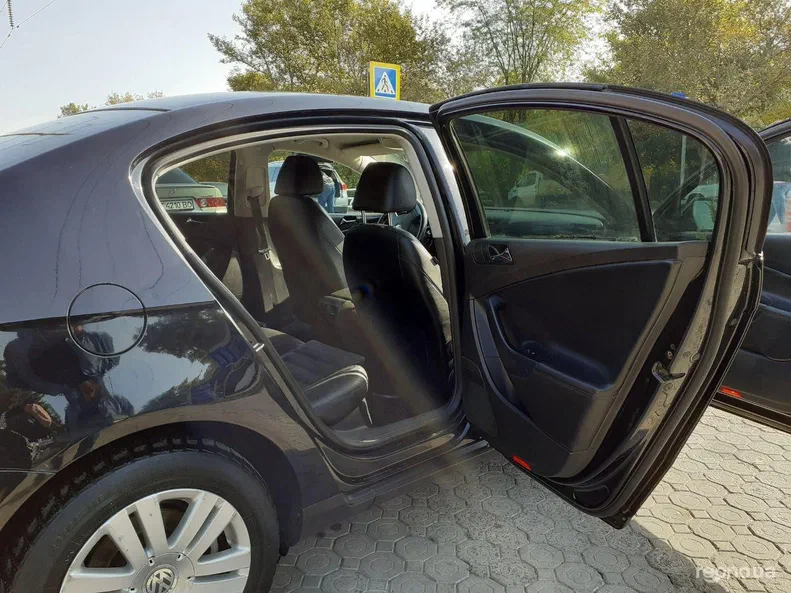 Volkswagen Passat 2008 - 16