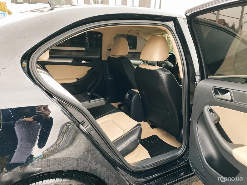 Volkswagen Jetta 2013 - 10