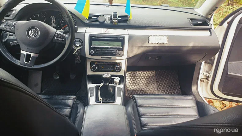 Volkswagen Passat 2010