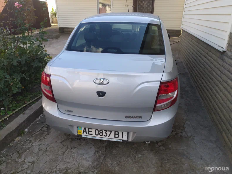 Lada (ВАЗ) Granta 2013