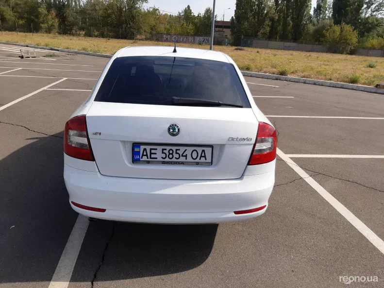 Skoda Octavia 2012 - 8