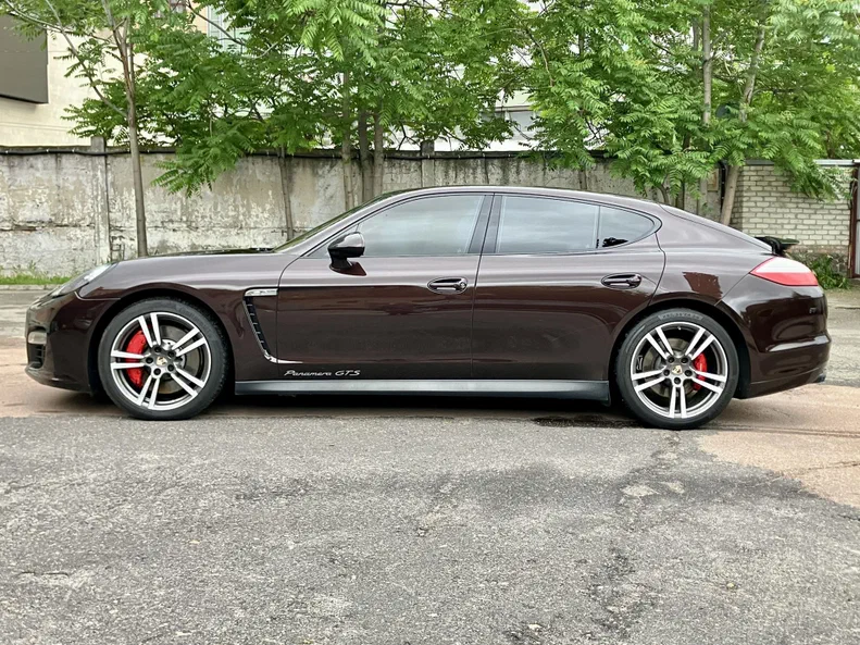 Porsche Panamera 2013 - 4