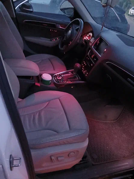 Audi Q5 2010 - 5