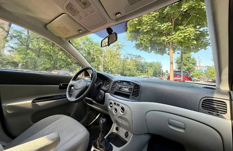 Hyundai Accent 2008 - 6